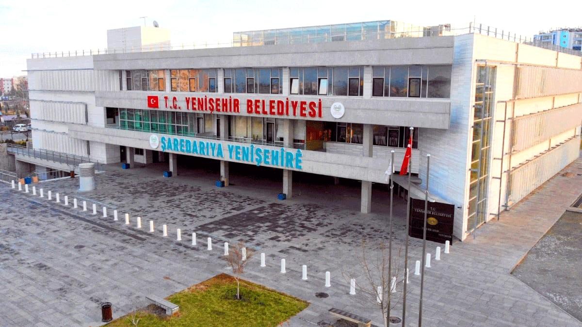 Yenişehir Belediyesinden görevden alındığı iddia edilen başkan yardımcısına ilişkin açıklama