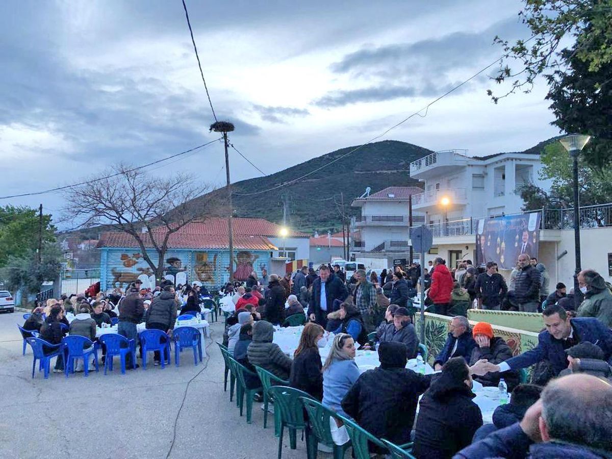 Yunanistan\'da iftar: Gönül sofraları bu kez soydaş topraklarında açıldı