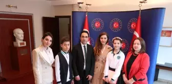 23 Nisan Ulusal Egemenlik ve Çocuk Bayramı, Arnavutluk'ta kutlandı