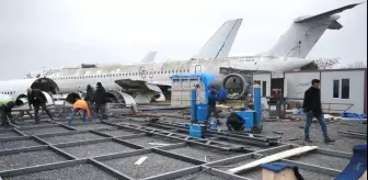 Atatürk Havalimanı'ndaki hurda uçaklar kara ve denizden Tuzla'ya taşındı