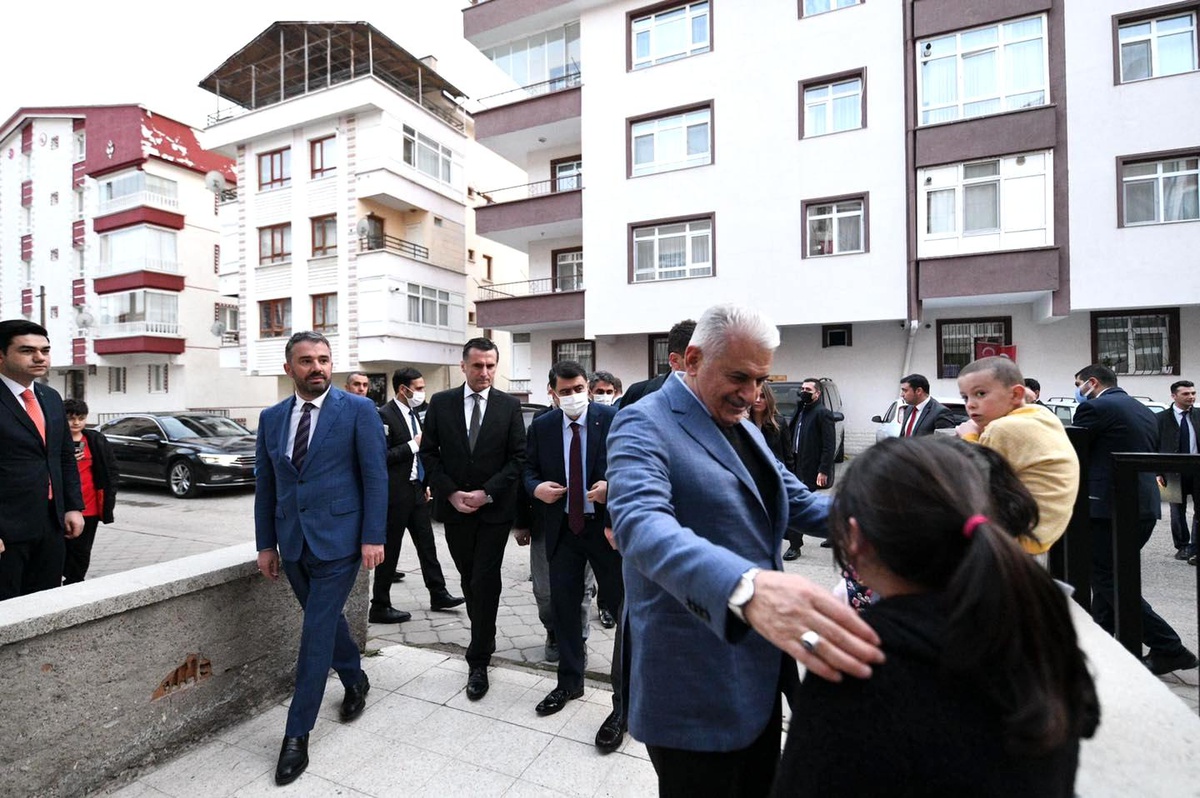 Binali Yıldırım, Pursaklar\'da Ramazan ayının coşkusuna ortak oldu