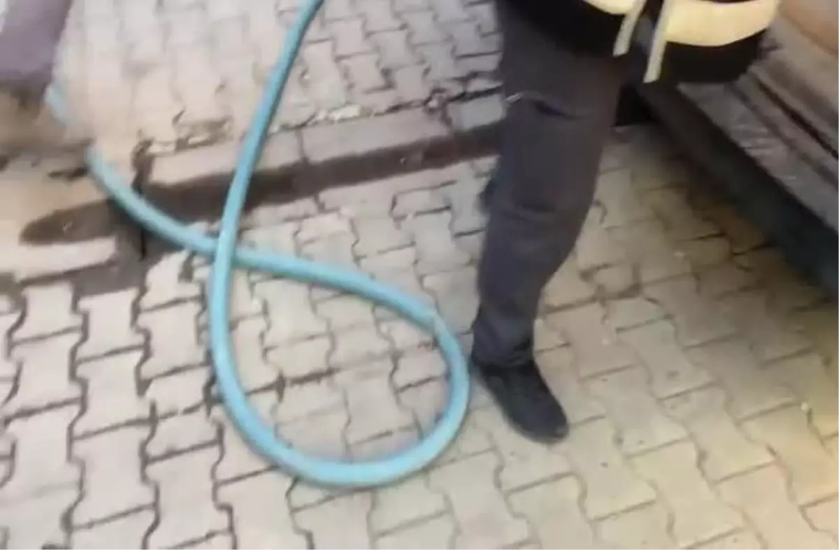 İstanbul'da 34 Ton Kaçak İçki Ele Geçirildi: 3 Gözaltı