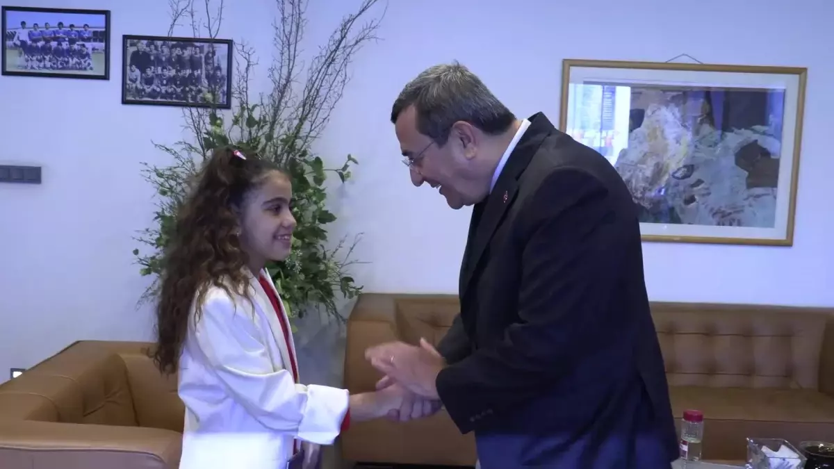 Konak'ın Çocuk Başkanı'nın İlk Projesi: Çocuk Sanat Sokağı