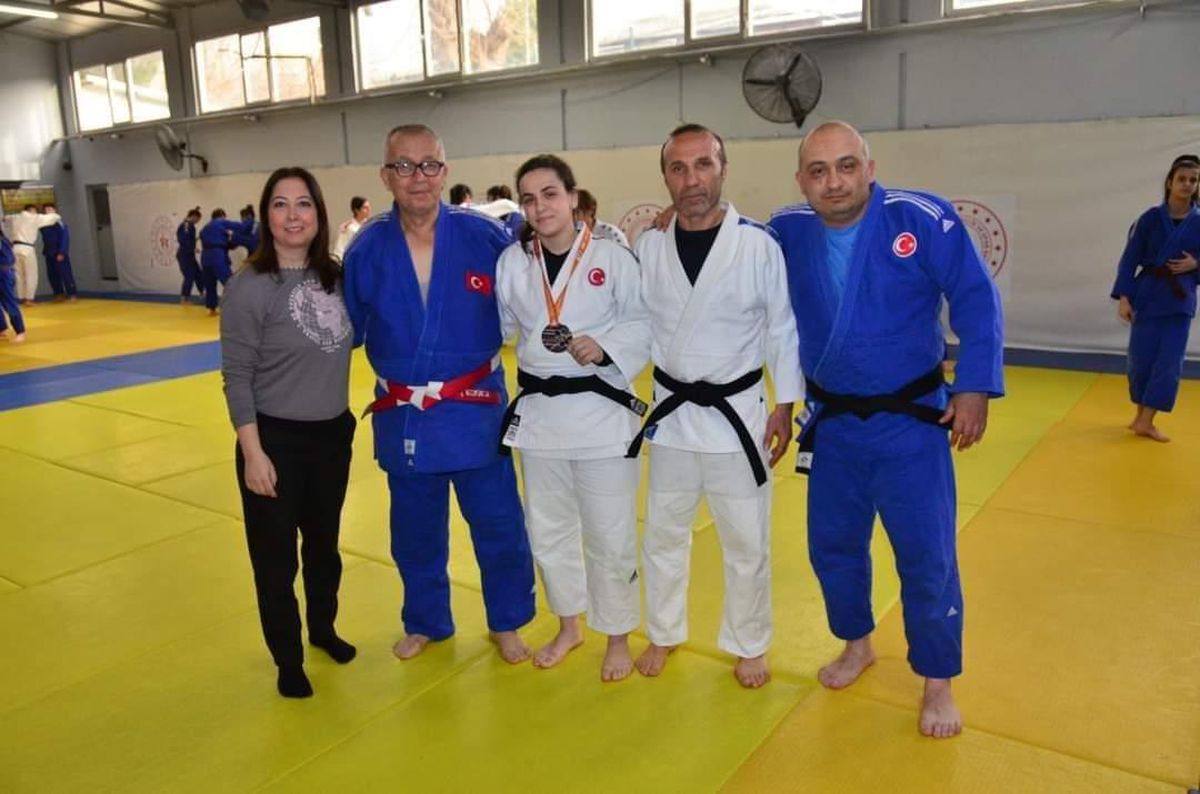 Manisalı judocu Sümeyye Kaya, Paris yolcusu