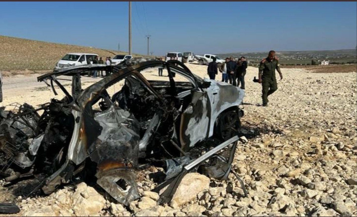 MİT, PKK/YPG\'nin Suriye\'nin Aynularab (Kobani) bölgesinde faaliyet gösteren sözde üst düzey yöneticileri Rodin Abdulkadir Muhammed ve Ranya Henan\'ı...