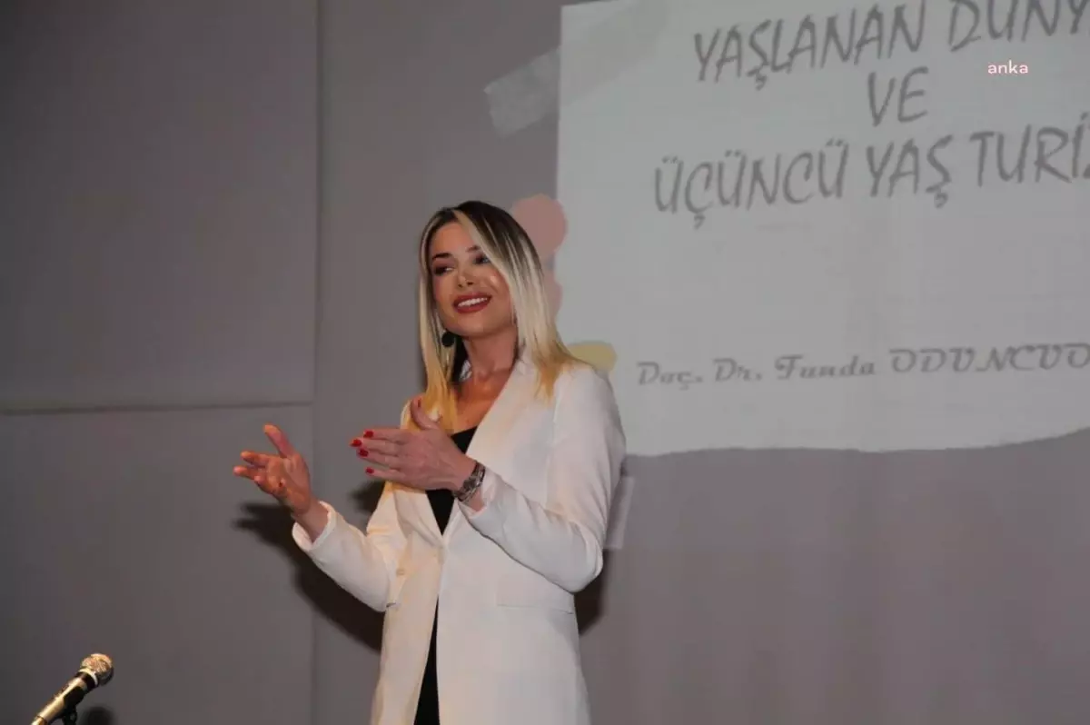 'Üçüncü Yaş Turizmi' Selçuk Efes Kent Belleği'nde Konuşuldu