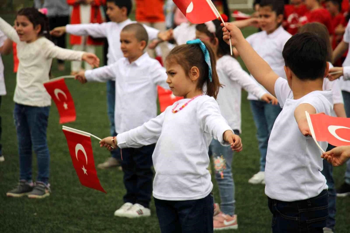 23 Nisan Ulusal Egemenlik ve Çocuk Bayramı Çaydeğirmeni\'nde coşkuyla kutlandı