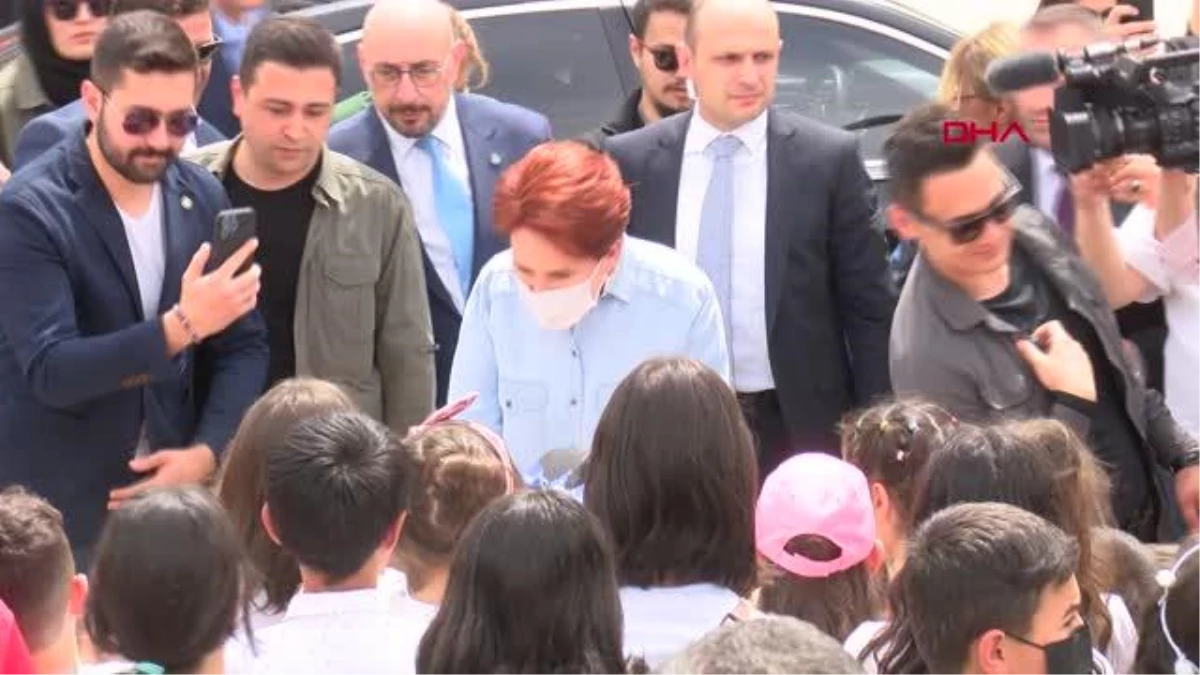 Akşener, 23 Nisan\'ı çocuklarla kutladı