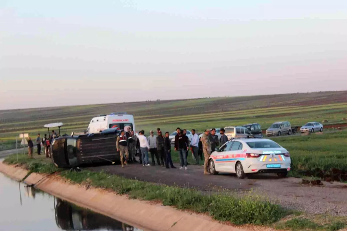 Kilis\'te hafif ticari araç su kanalına uçtu, 4 kişi boğularak hayatını kaybetti