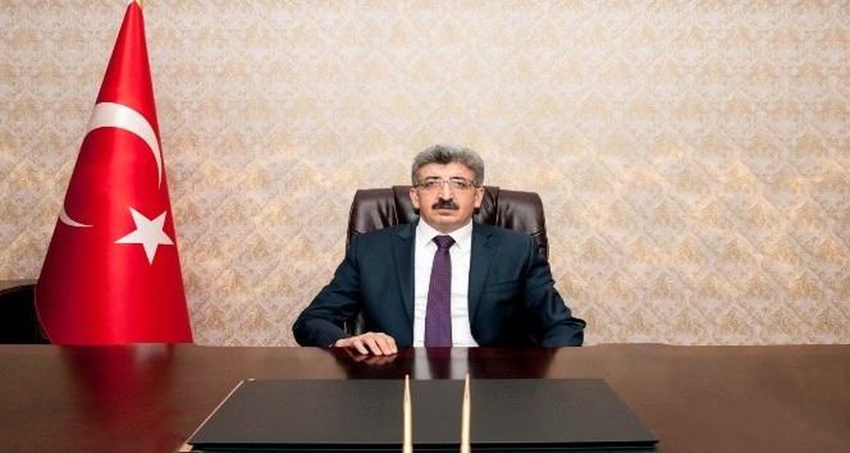 Van Valisi Bilmez, 23 Nisan Ulusal Egemenlik ve Çocuk Bayramı nedeniyle mesaj yayımladı