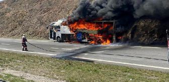 Yolcu otobüsü, alev alev yandı