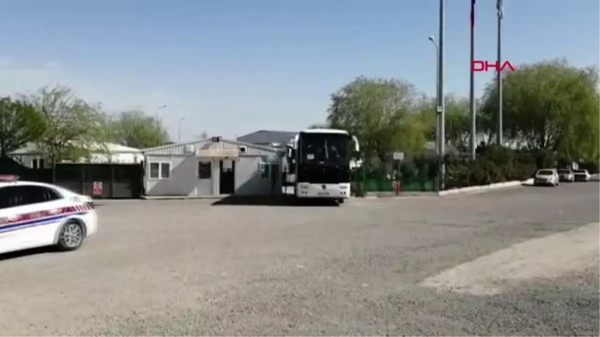 AFGAN KAÇAKLAR, 3\'ÜNCÜ CHARTER SEFER İLE ÜLKELERİNE GÖNDERİLDİ