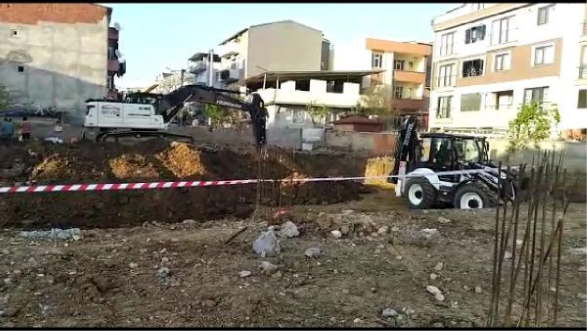 İnşaat kazısında bulundu! Osmanlı dönemine ait el bombaları toprağın derinliklerinden çıkartıldı