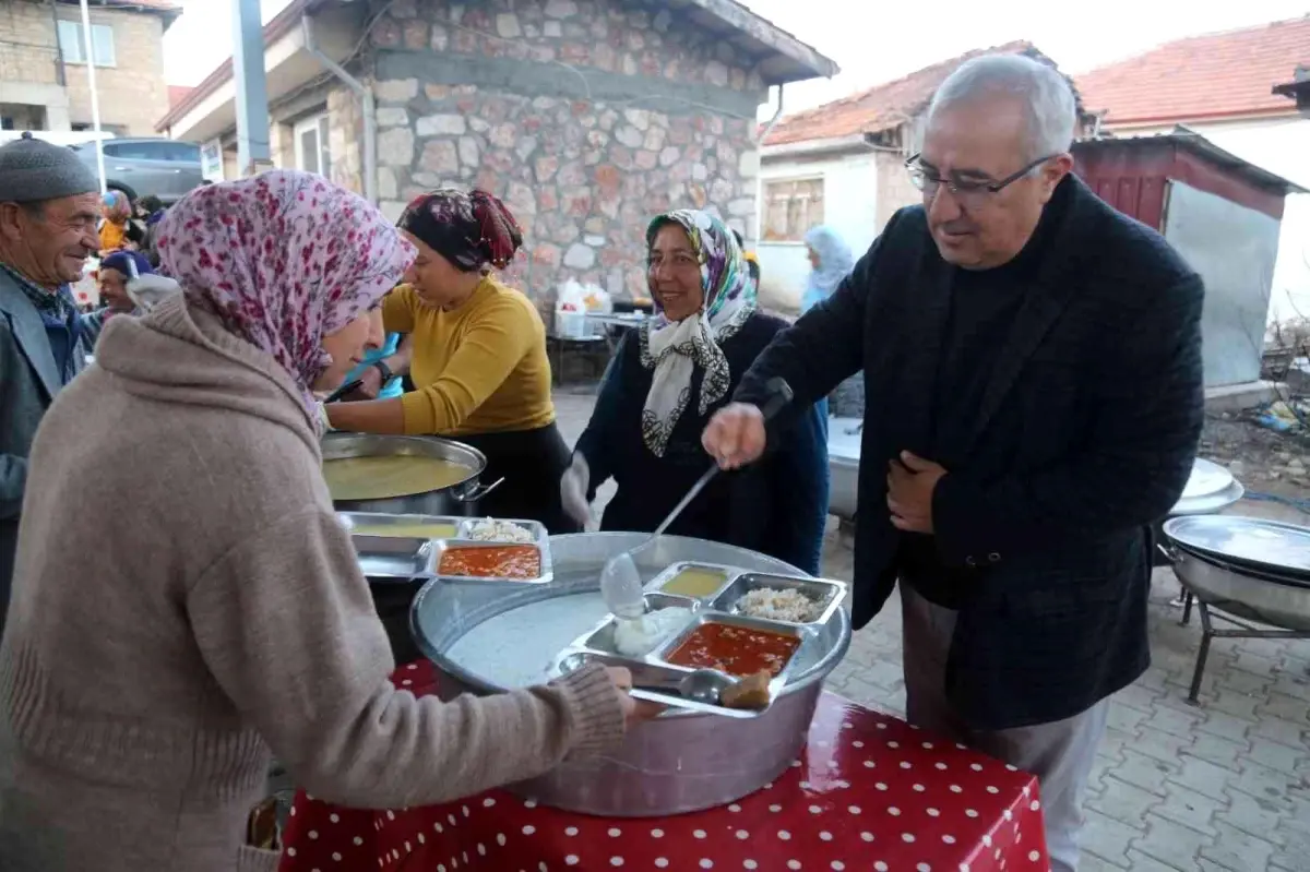 Başkan Arslan her akşam başka bir gönül sofrasına konuk oluyor