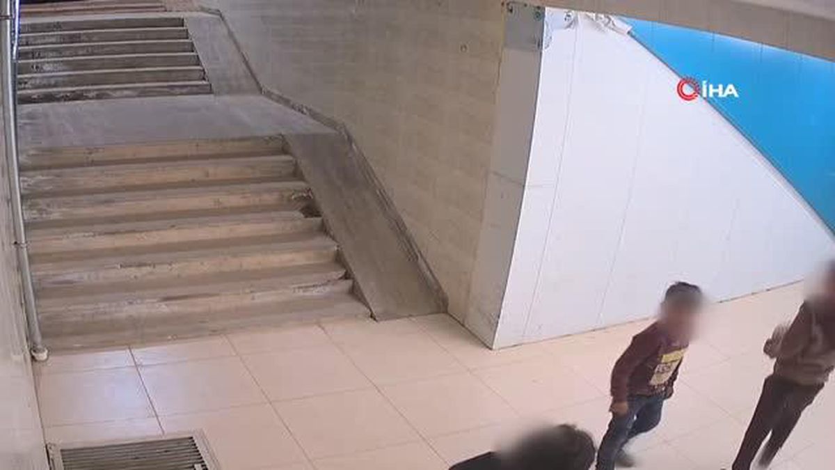 Çocukların topla kamera kırma eğlencesi pahalıya patladı