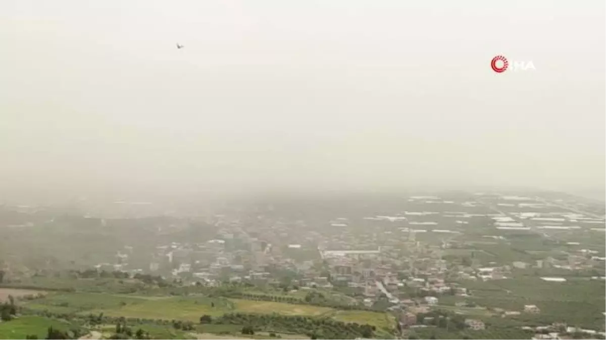 Hatay\'da toz taşınımı etkili oldu, görüş mesafesi düştü