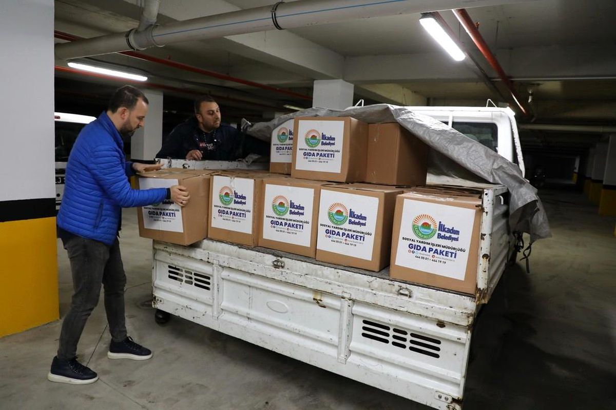 İlkadım'dan 5 bin aileye gıda yardımı