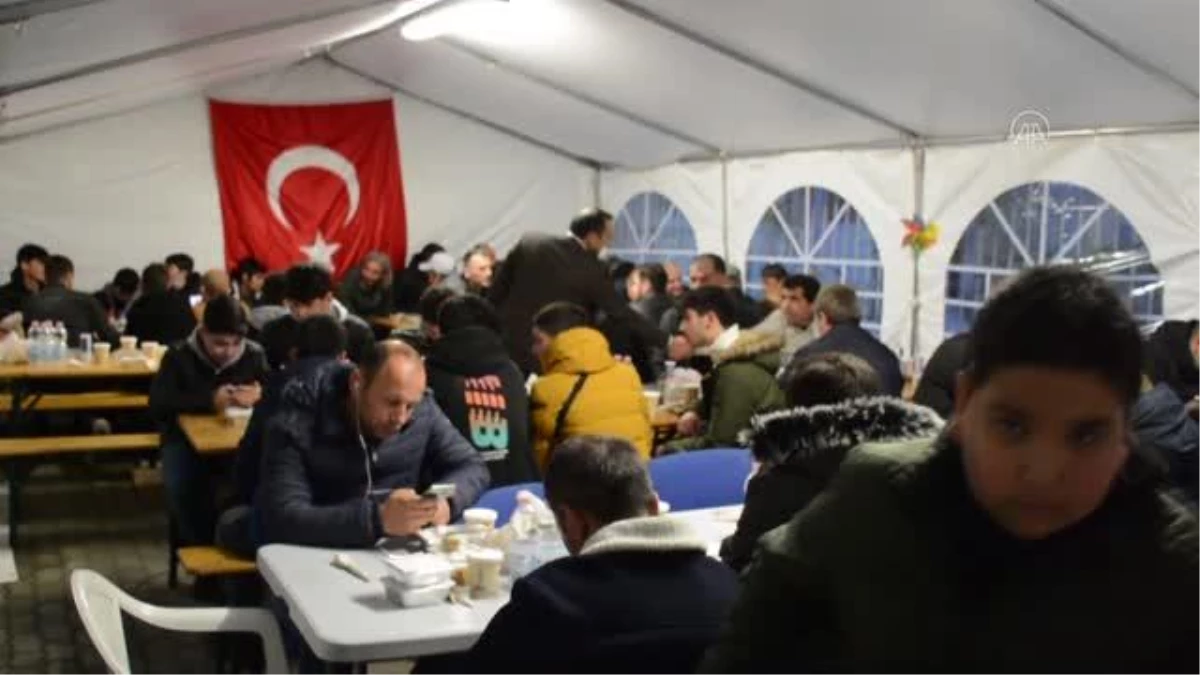 İtalya\'daki Türkler DİTİB İtalya\'nın iftarında bir araya geldi