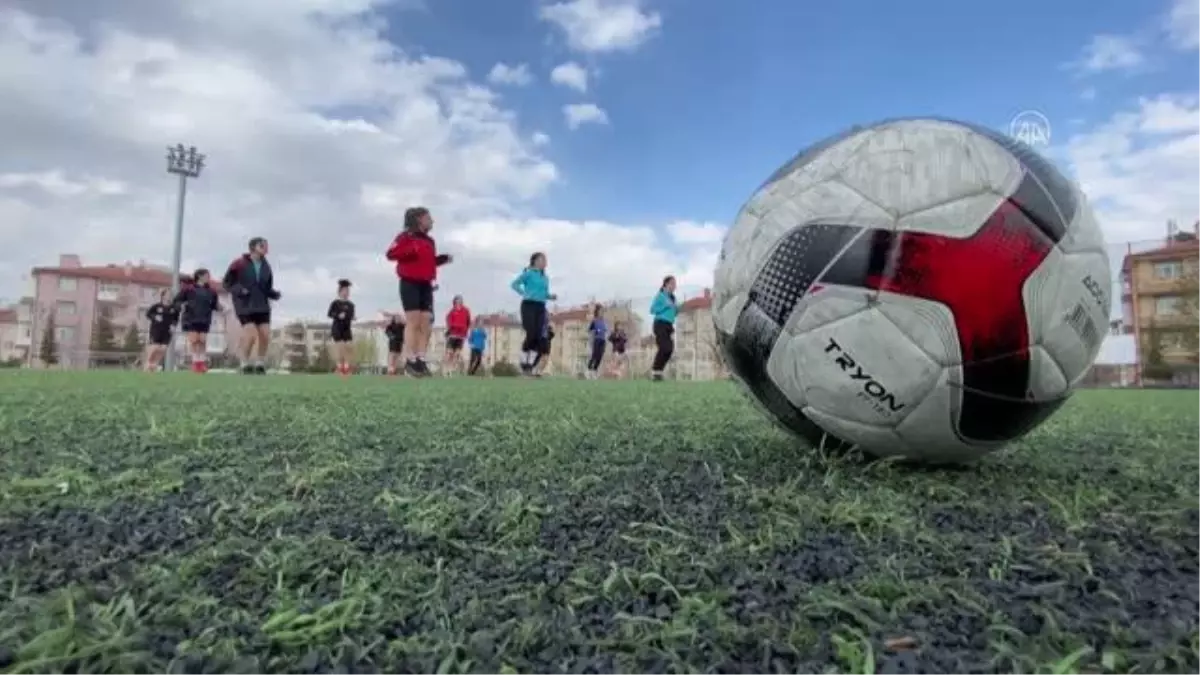 "Kız çocukları futbol mu oynarmış?" algısını yıktılar