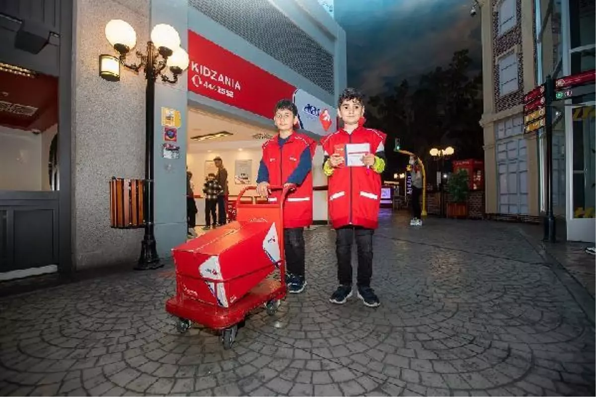 \'Minik Araslar\' 23 Nisan\'ı KidZania\'da kutladı