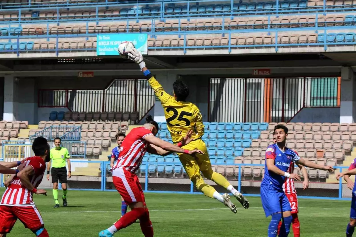 TFF 3. Lig: Kardemir Karabükspor: 0 Gümüşhanespor : 2