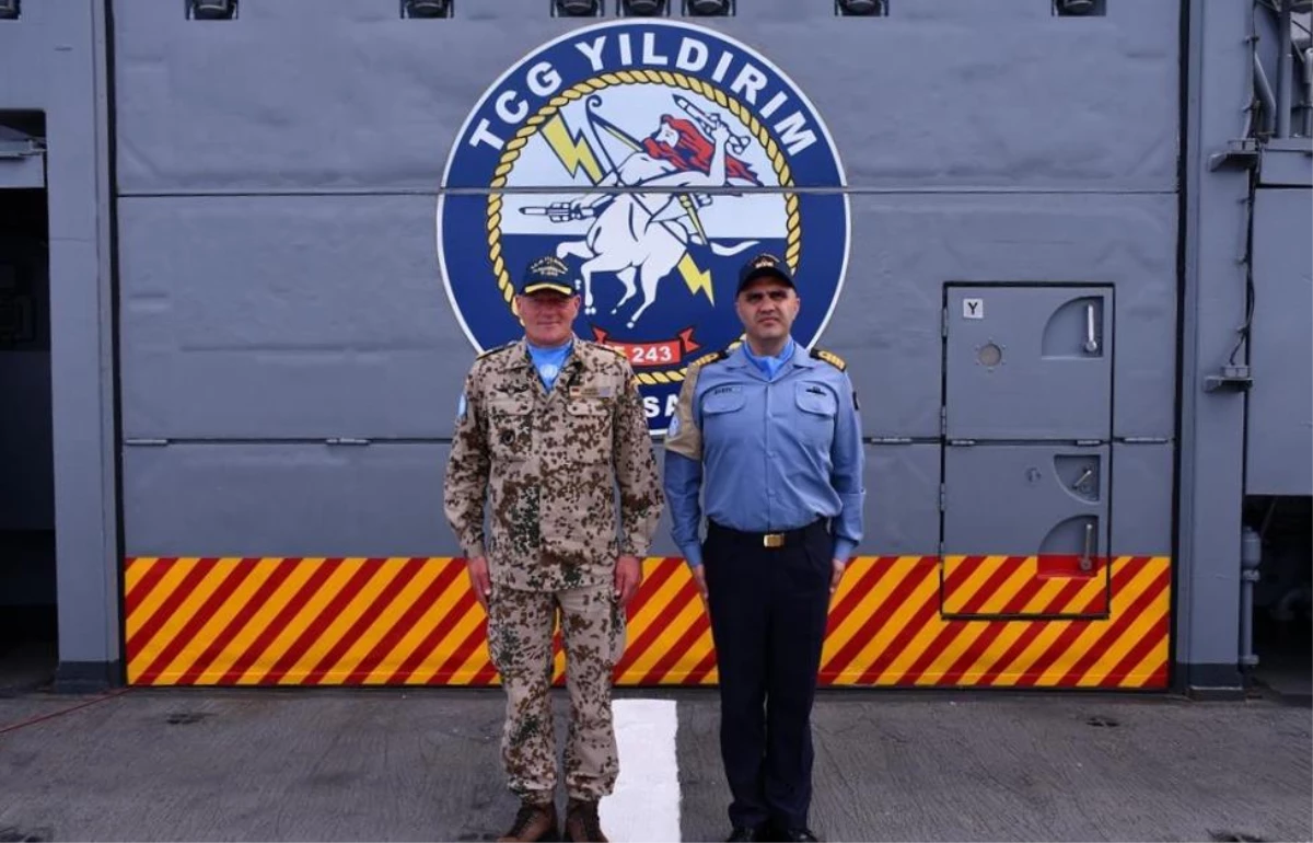 UNIFIL Deniz Görev Kuvveti Komutanı Mugge\'den TCG YILDIRIM firkateynine ziyaret