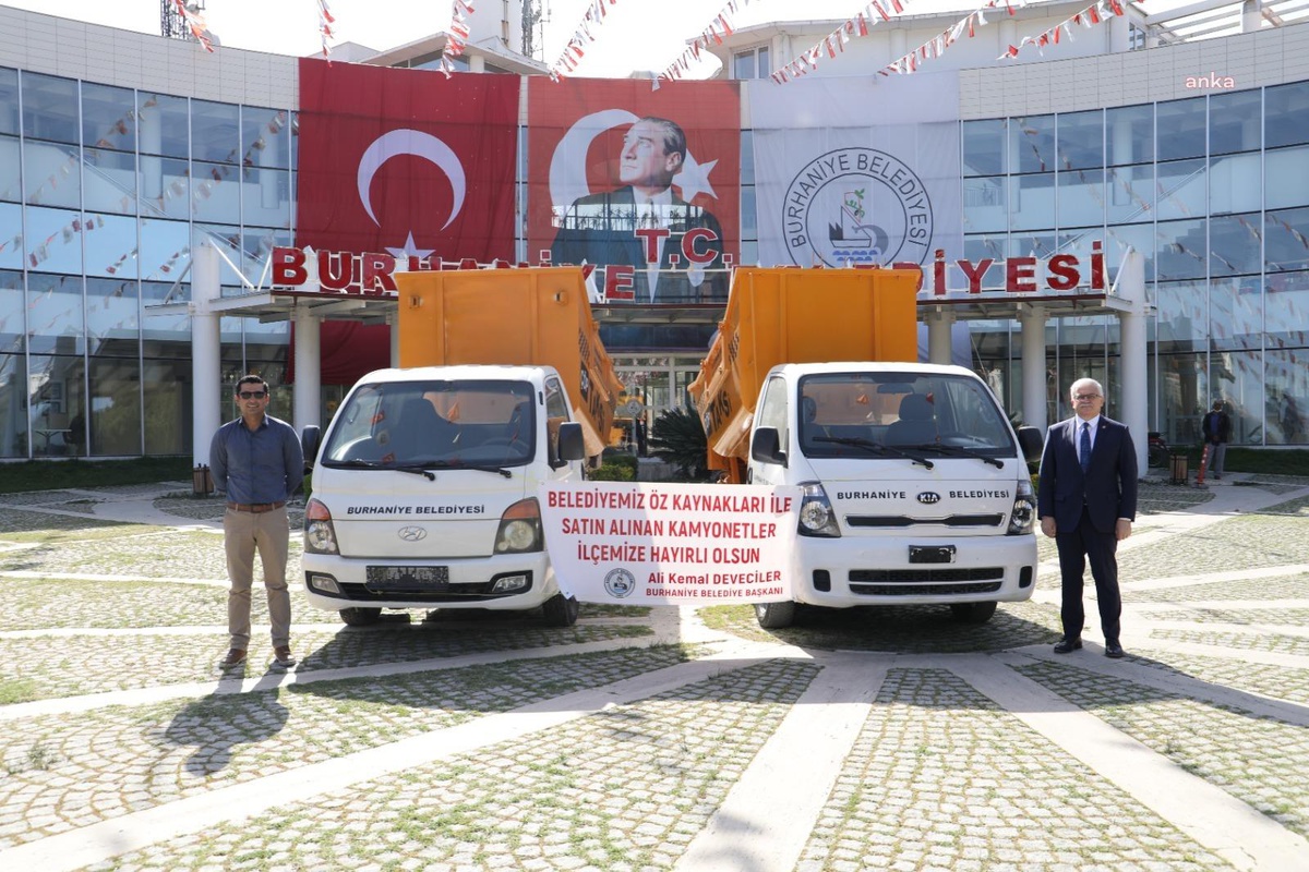 Burhaniye Belediyesi\'nin Araç Filosu Güçleniyor