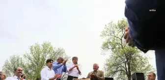 Davutoğlu'ndan Çiftçilere: 'Gelecek Partisi İktidarında Tarım Birinci Önceliğimiz Olacak'