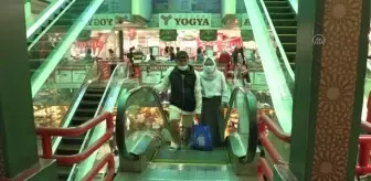 Endonezya'da bayram hazırlıkları