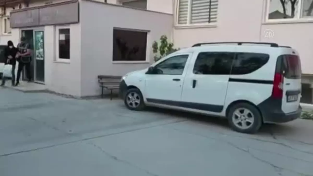 Son dakika haberi: Göçmen kaçakçılığı iddiasıyla 2 zanlı tutuklandı