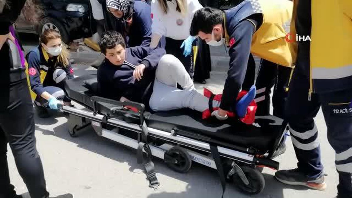 Panik yapan sürücü kaldırımda yürüyen çocuğa çarptı