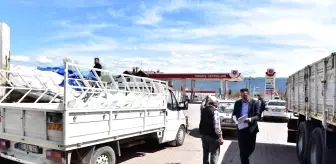 Arı yetiştiricilerine besleme şekeri dağıtıldı