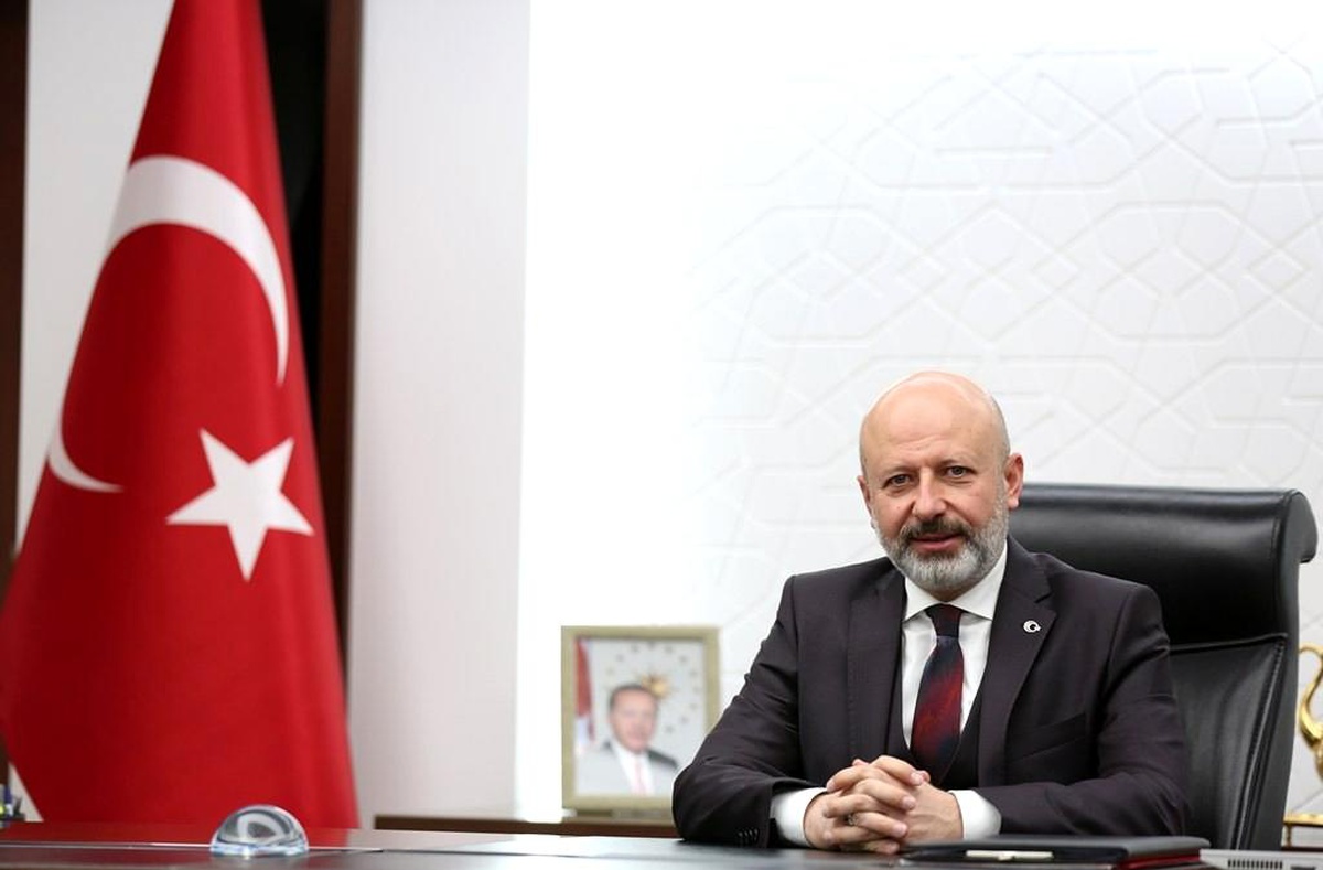 Başkan Çolakbayrakdar: "Kadir Gecesi\'ne kavuşmanın mutluluğunu taşıyoruz"