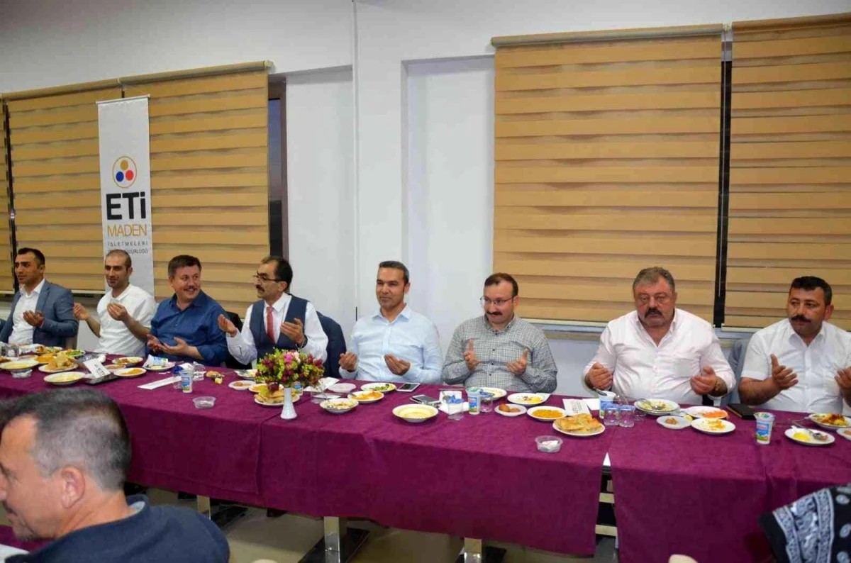 Emetli esnaflar birlik iftarında buluştu