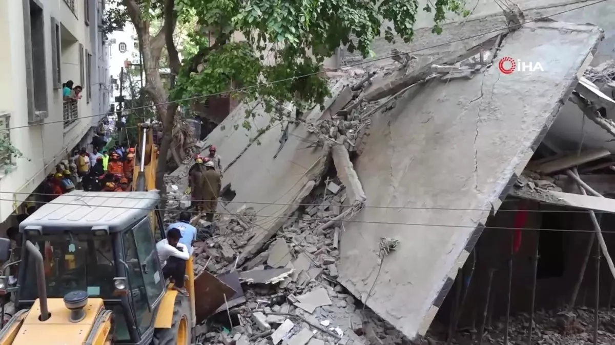 Hindistan\'da inşaat halindeki bina çöktü: 2 ölü, 4 yaralı