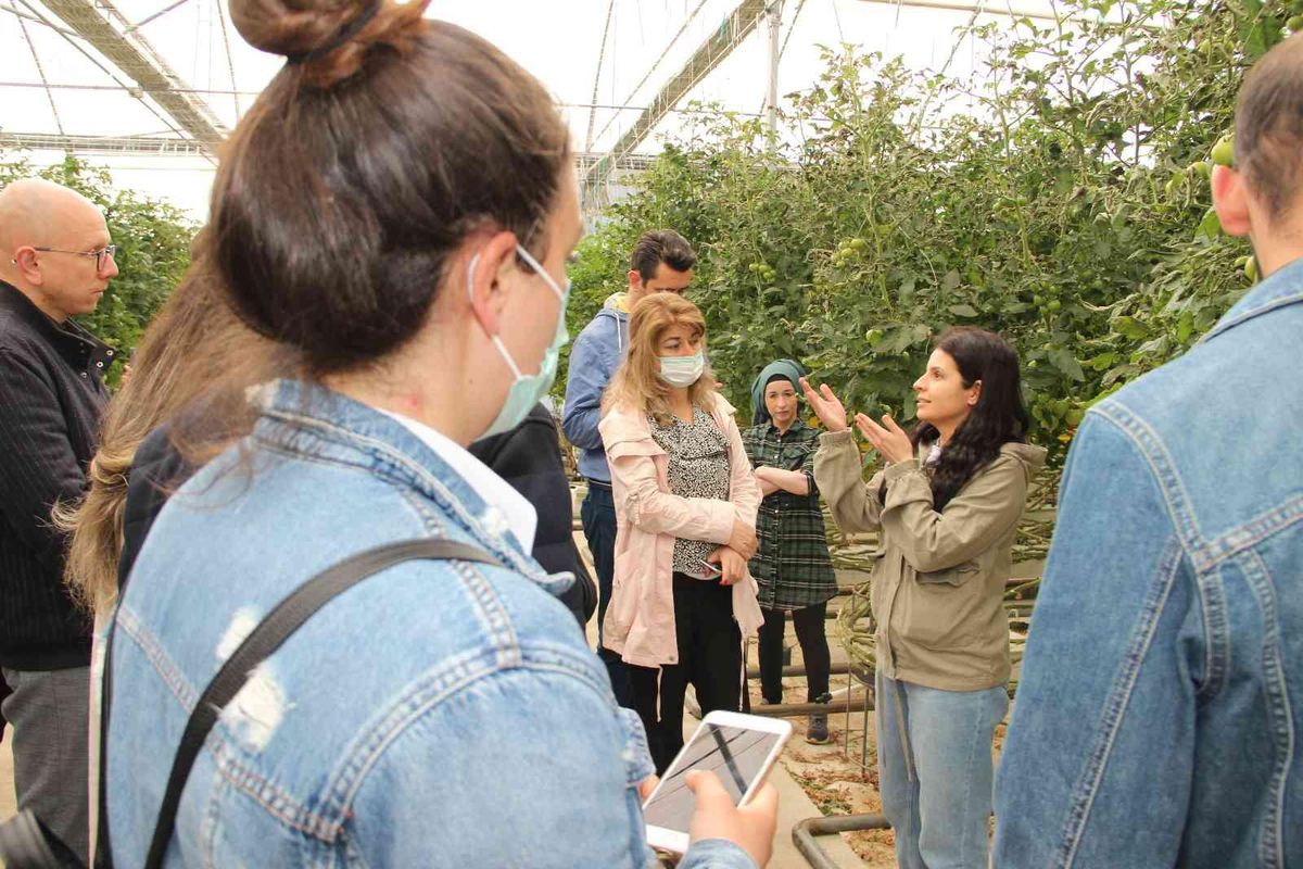 İzmir'de 'Üçüncü Kuşak Tarım Girişimciliği Eğitim Programı' tamamlandı