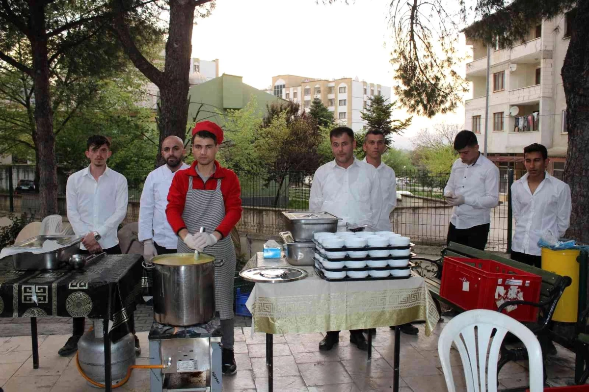 Son dakika haber | Kaymakam Ünal, emniyet müdürlüğü personeli ile iftarda bir araya geldi.