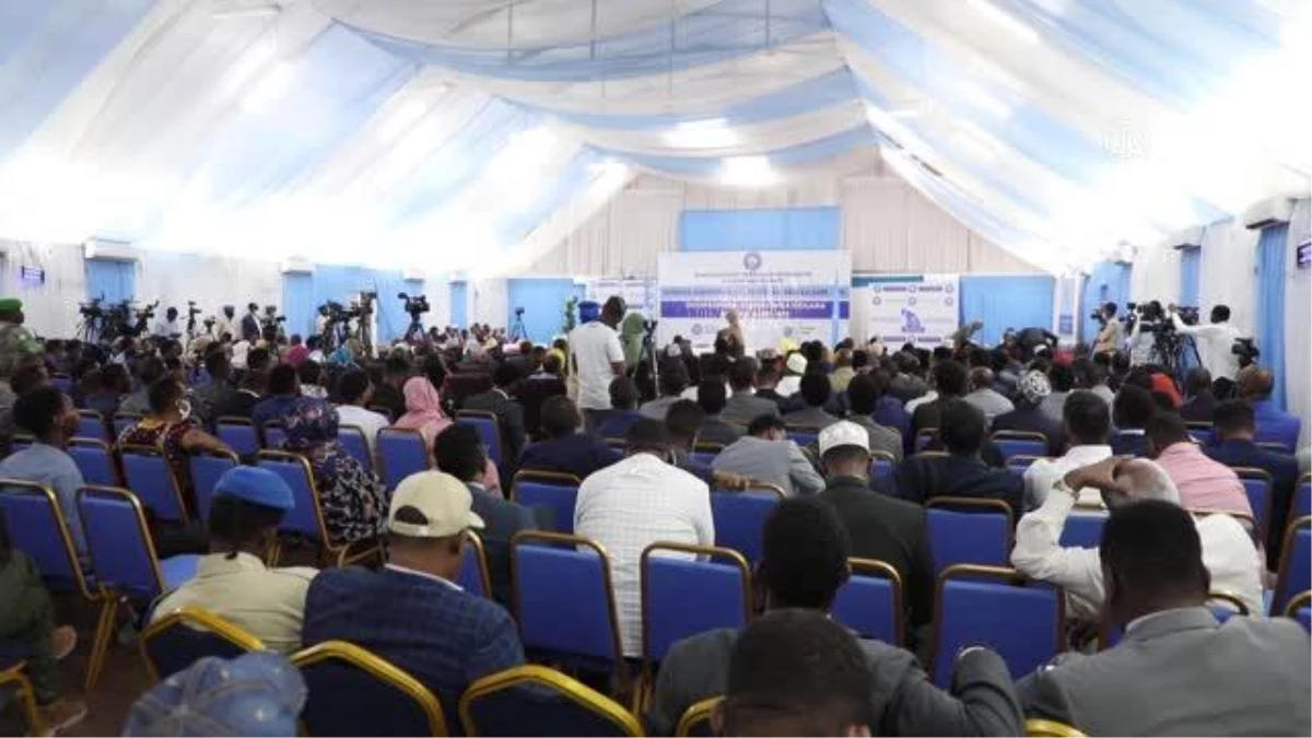 Somali\'de Abdi Haşi ikinici kez meclis başkanı seçildi