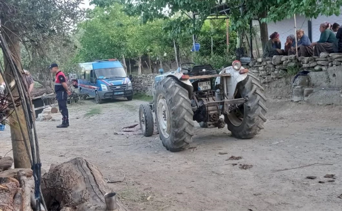 Adana\'da traktörün çarptığı çocuk hayatını kaybetti