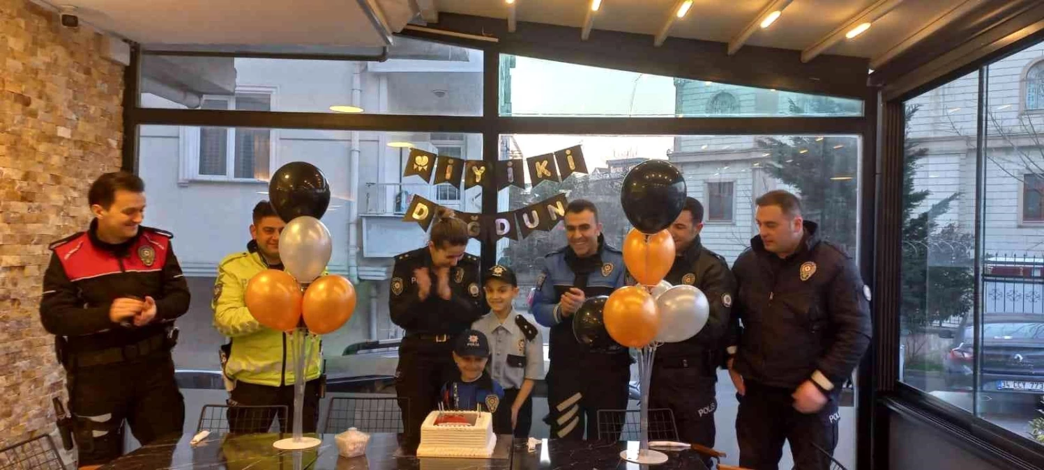 Son dakika haberi: Çekmeköy\'de tümör tedavisi gören 10 yaşındaki çocuk, hayali olan polis üniformasına kavuştu