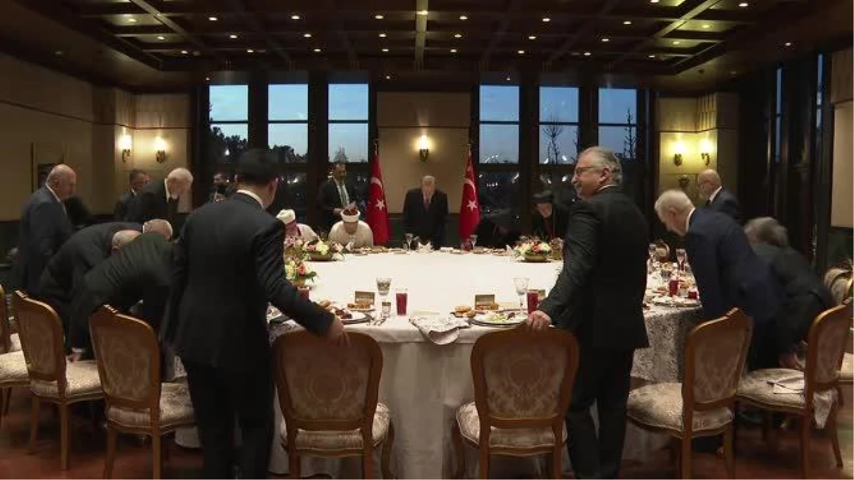 Cumhurbaşkanı Erdoğan Dini Azınlık Cemaatlerinin Temsilcileri ile İftar Yaptı