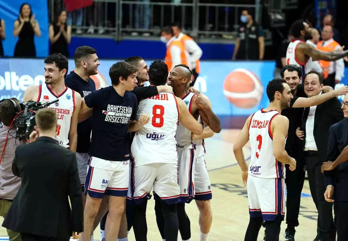 FIBA Avrupa Kupası: Bahçeşehir Koleji: 90 - Reggio Emilia: 74