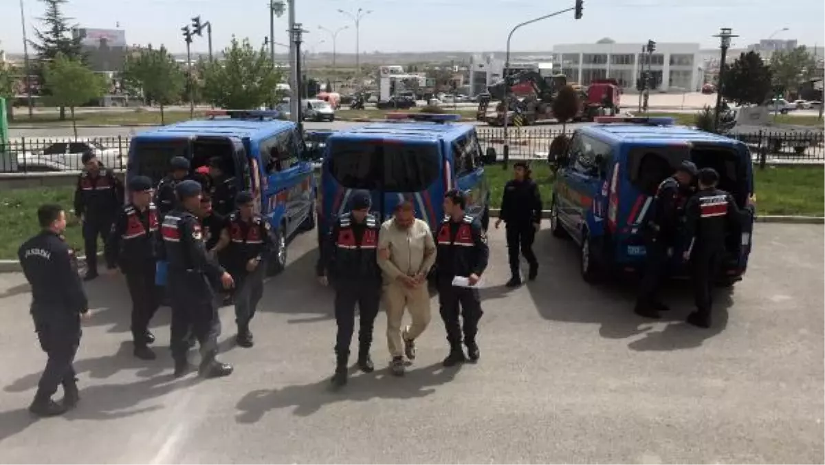 HIZLI TREN RAYLARINI ÇALAN 4 ŞÜPHELİ YAKALANDI