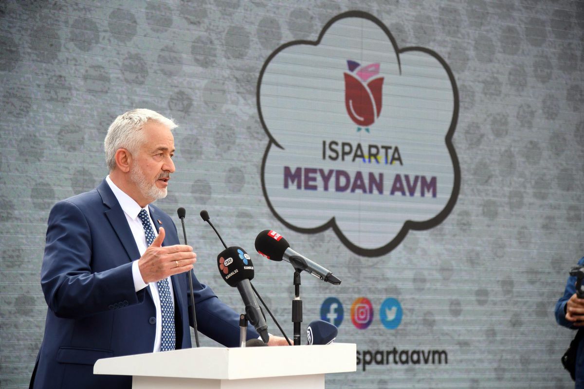 Isparta'da çeyrek asırlık özlem Belediye Başkanı Başdeğirmen ile son buldu