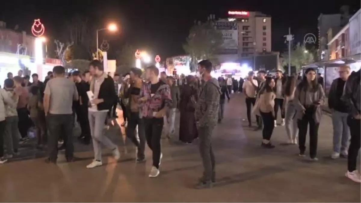 Ramazan etkinlikleri kapsamında en işlek cadde trafiğe kapatıldı