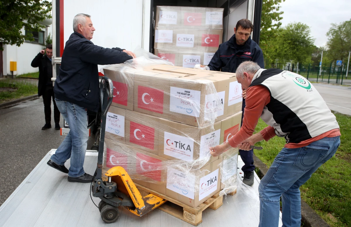 TİKA\'dan Hırvatistan\'da gıda yardımı