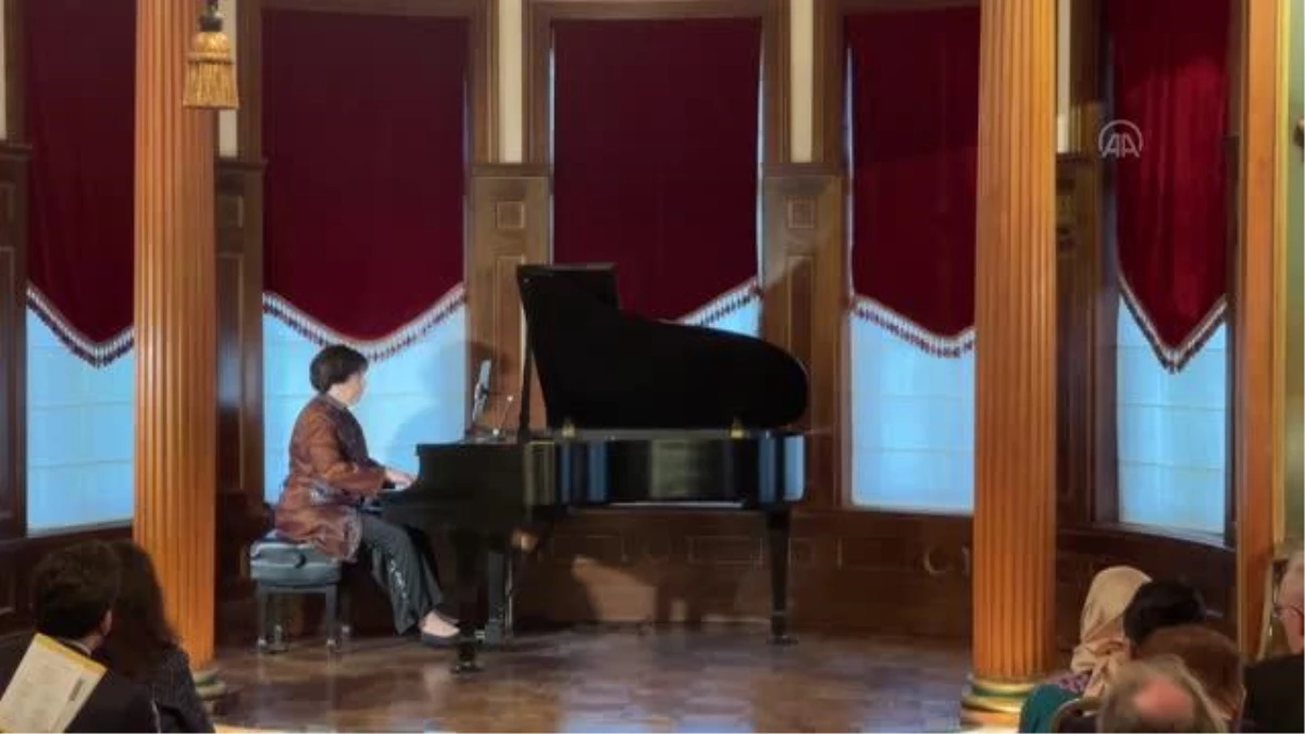Türk piyanist Renan Koen, Türkiye\'nin Washington Büyükelçiliğinde konser verdi