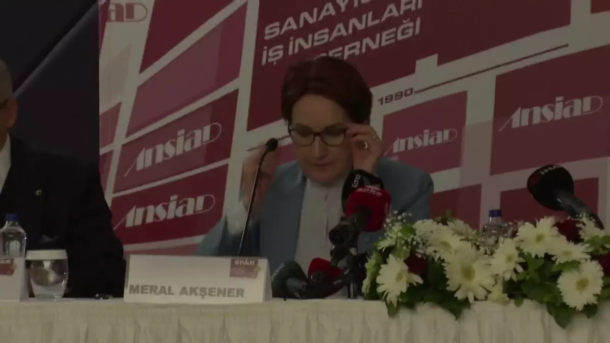 Akşener\'den Babacan Yanıtı: "Millet İttifakının Dışına Çıkan Bir Durum Yok, Cumhurbaşkanlığı Adaylığı Konusunda Bir Farklılık Yok"