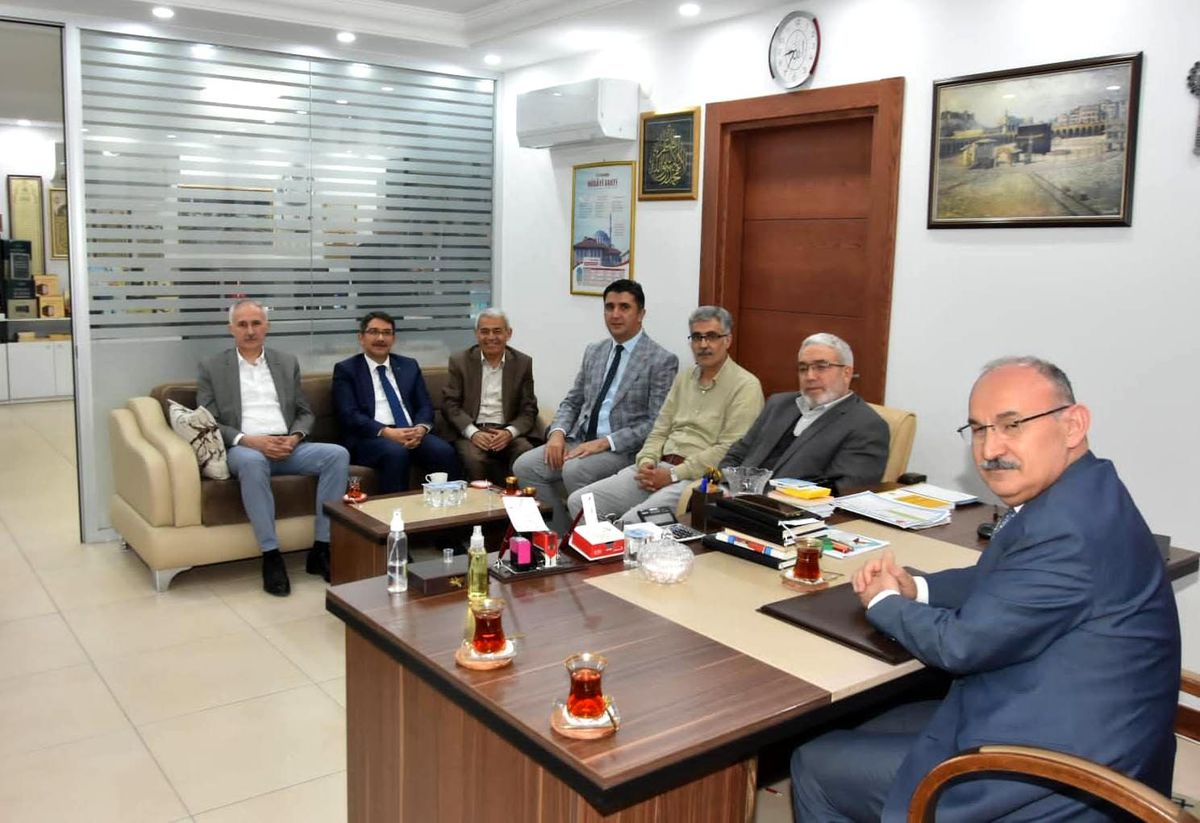 Ataseven Manisa\'da incelemelerde bulundu