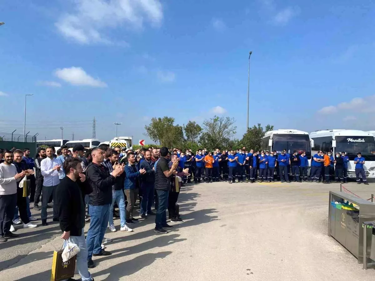 Bekledikleri zammı alamayan işçiler ayaklanarak, işverene taleplerini iletti